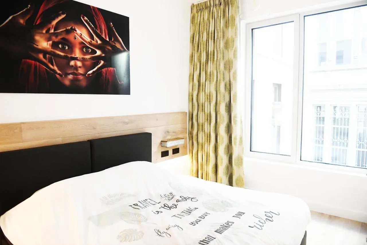 Women Of The World - Antwerp Apartment